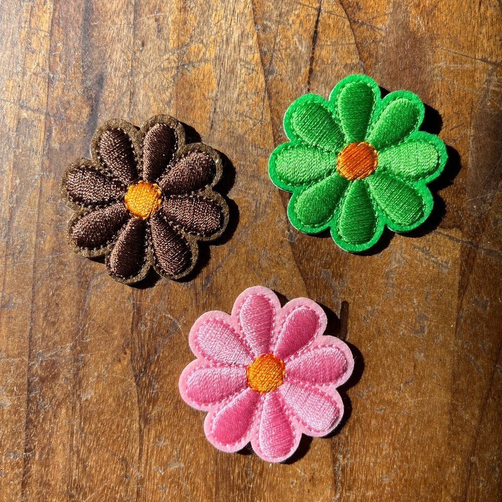 $5 Bundled 💘 Colorful Floral Embroidered Patches